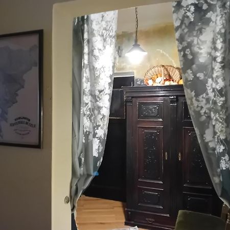 Apartment Baci For 4 Guests Ljubljana Eksteriør bilde