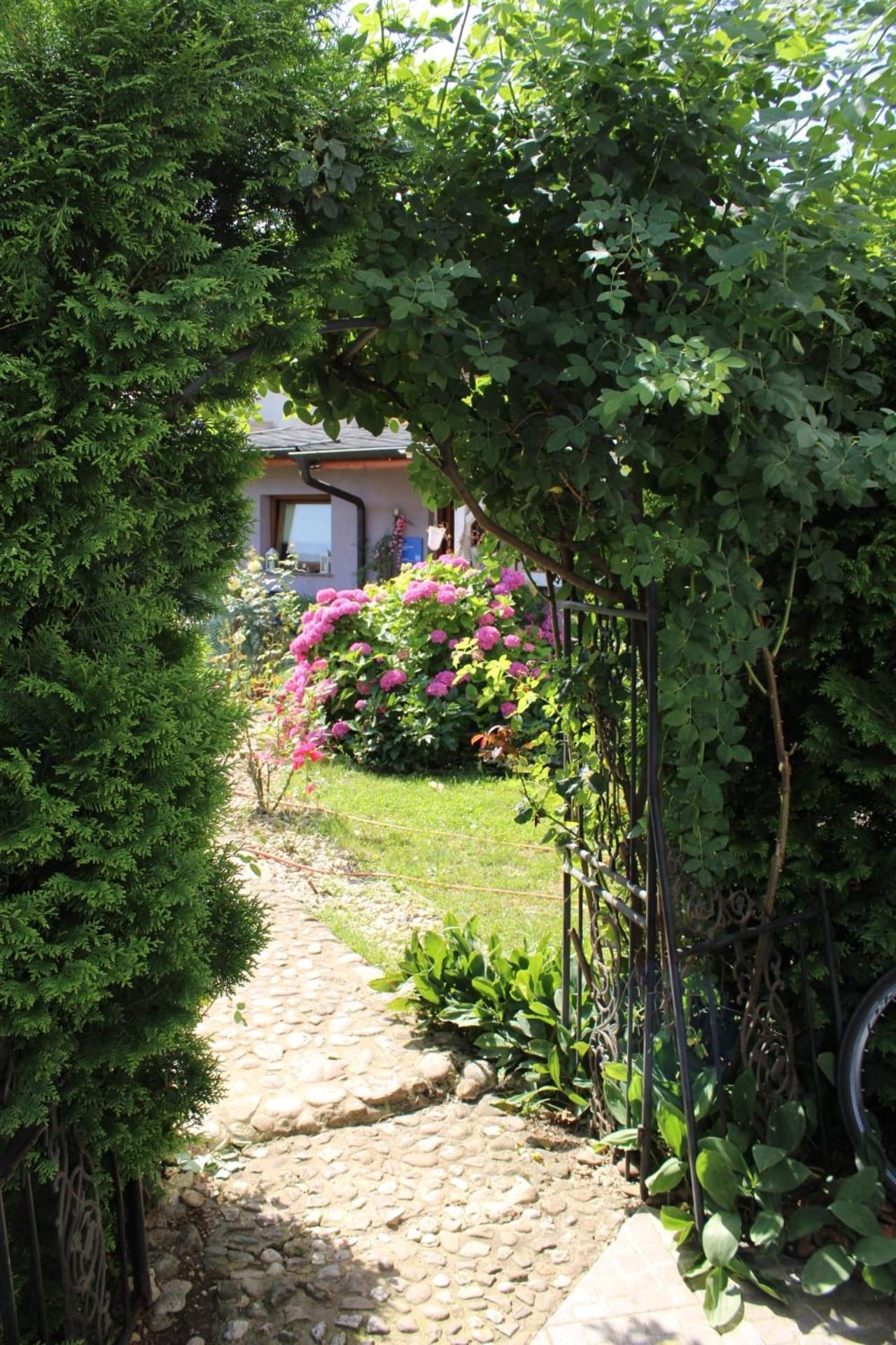 Apartment Baci For 4 Guests Ljubljana Eksteriør bilde